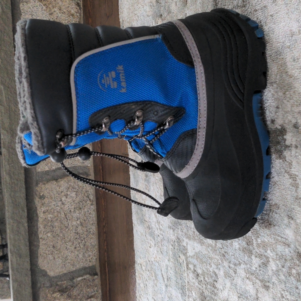 Kamik waterproof winter boots size 3